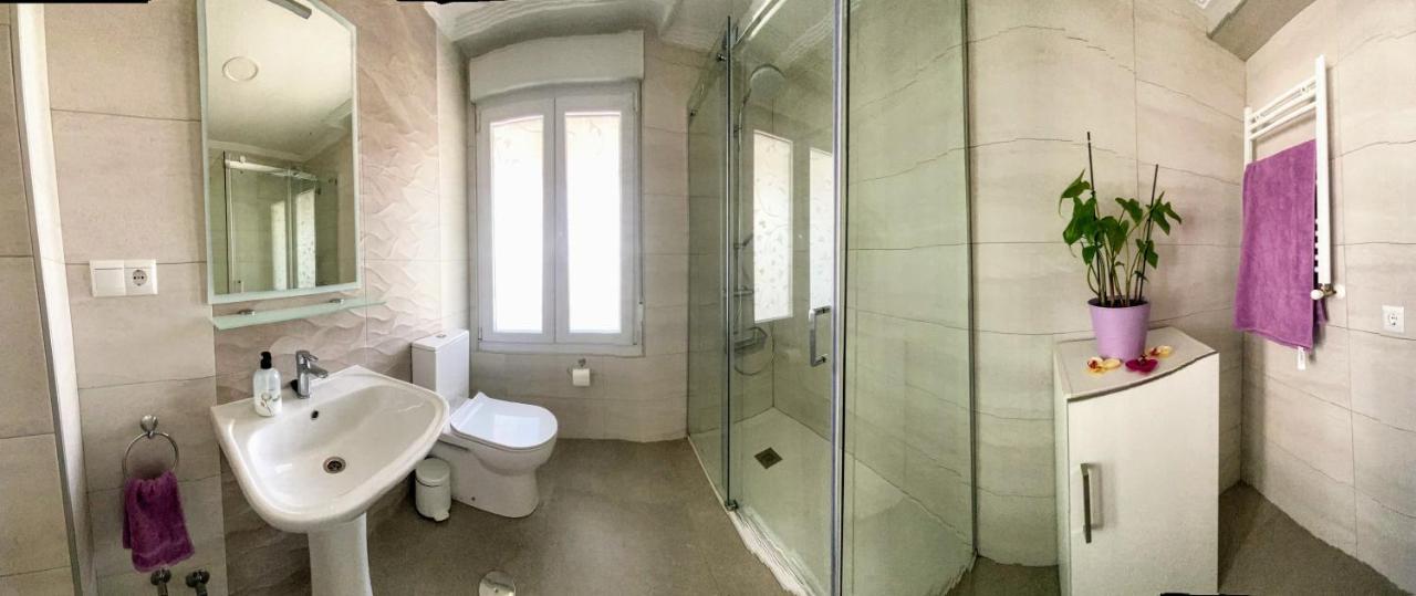 Apartamentos Las Calas ซานตานเดร์ ภายนอก รูปภาพ