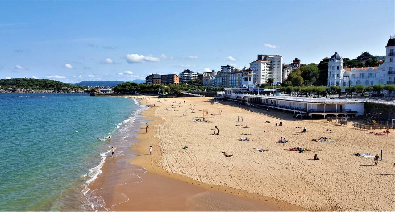 Apartamentos Las Calas ซานตานเดร์ ภายนอก รูปภาพ